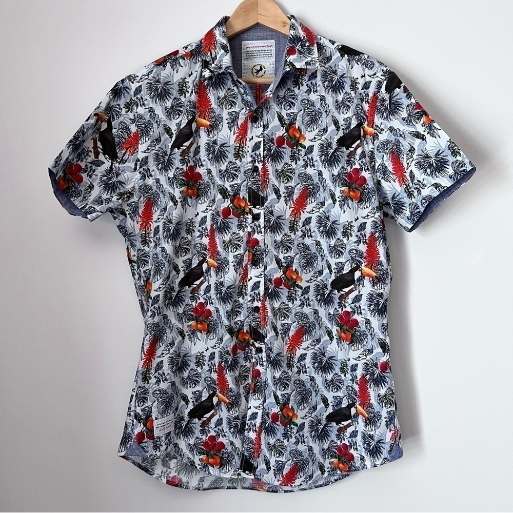 A Fish Named Fred Toucan Leaf Print Colorful Short Sleeve Shirt from Amsterdam M